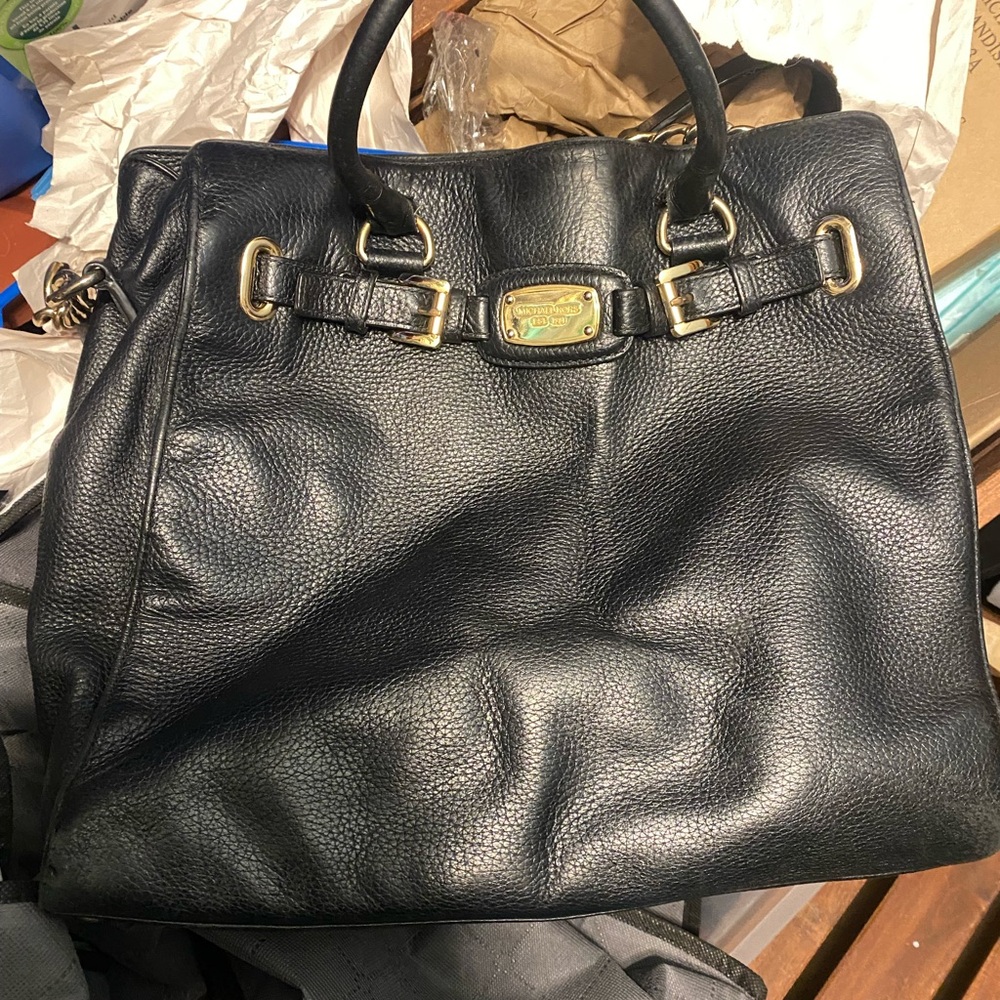 Michael Kors Large Hamilton black Leather Bag with Gold Hardware. Laptop
